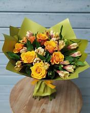 Букет созвездие в Вятских Полянах Букет цветов из:  Альстромерии и Розы в Вятских Полянах