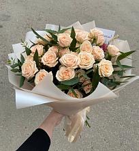 Букет Кремовые розы Латте в Вятских Полянах