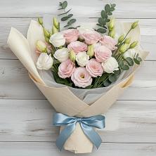 Букет шампанское в Вятских Полянах Букет цветов из:  Лизиантусы в Вятских Полянах