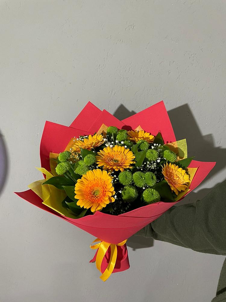 Букет восход солнца в Вятских Полянах Букет цветов из: Герберы и Хризантемы в Вятских Полянах