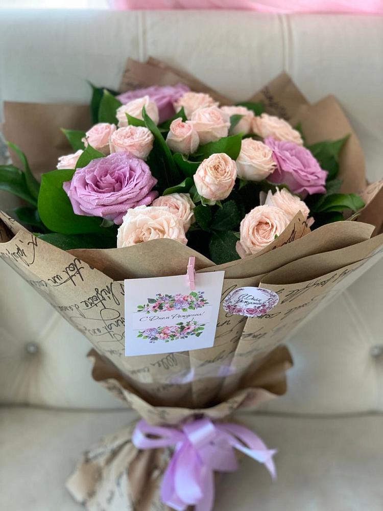 Букет розовая сирень в Вятских Полянах Букет цветов из: Розы в Вятских Полянах