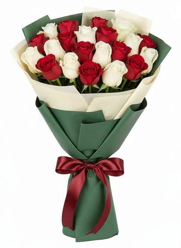 Микс из красных и белых роз в Вятских Полянах Букет Микс из красных и белых роз в Вятских Полянах
