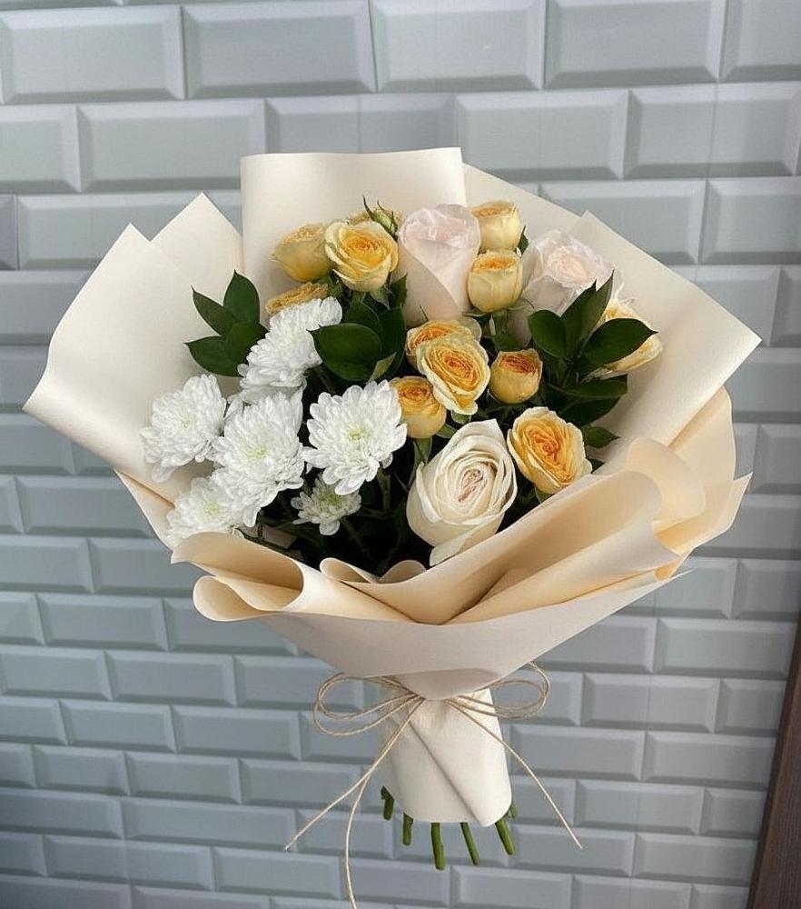 Букет цветочный вальс в Вятских Полянах Букет цветов из: Розы и Хризантемы в Вятских Полянах