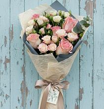 Букет нежный и розовый в Вятских Полянах Букет цветов из:  Розы в Вятских Полянах