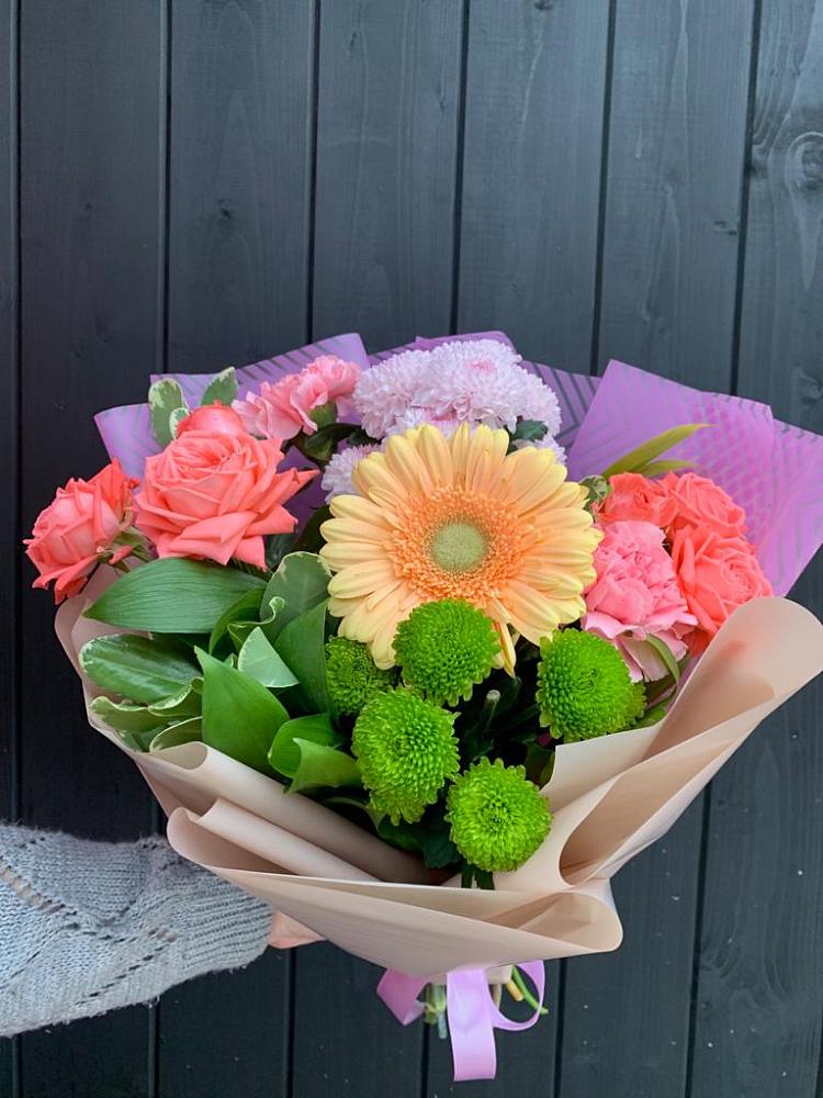 Букет цветов из: Гвоздики, Розы, Герберы и Хризантемы в Вятских Полянах