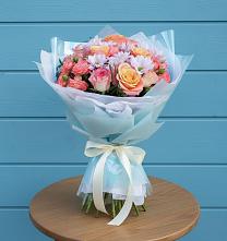 Букет Счастливые мгновение в Вятских Полянах Букет цветов из:  Хризантемы и Розы в Вятских Полянах