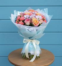 Букет Счастливые мгновение в Вятских Полянах Букет цветов из:  Хризантемы и Розы в Вятских Полянах