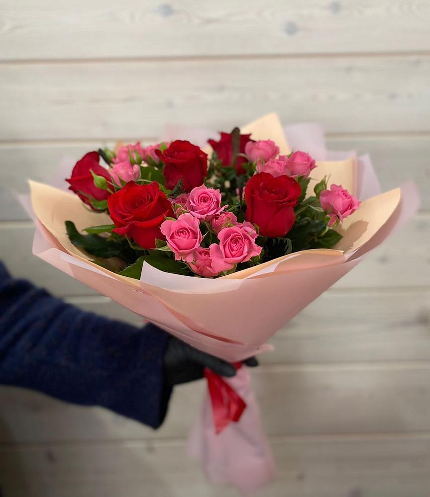 Букет тайны любви в Вятских Полянах Букет цветов из: Розы в Вятских Полянах
