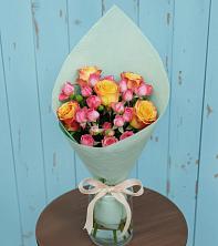 Букет Отличное настроение в Вятских Полянах Букет цветов из:  Розы в Вятских Полянах