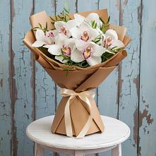 Букет Белые орхидеи #REPLACE_PRED# Вятских Полянах Букет цветов из:  Орхидеи и Розы #REPLACE_PRED# Вятских Полянах